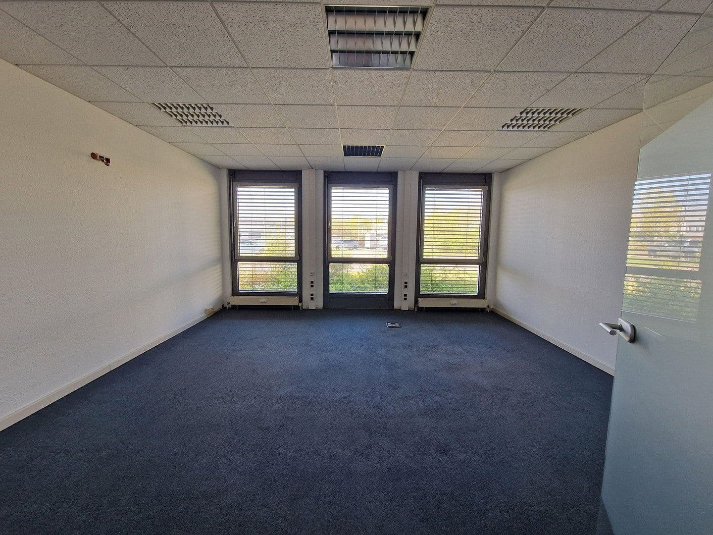 office to rent, 355 m², Angermunder Straße 126, Düsseldorf - Angermund, North Rhine-Westphalia office to rent, 355 m², Angermunder Straße 126, Düsseldorf - Angermund, North Rhine-Westphalia