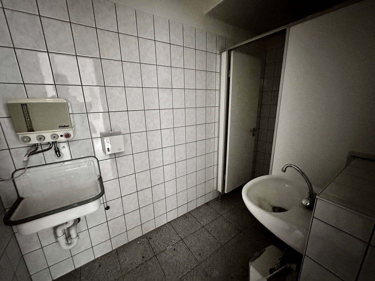 non-residential property to rent, 135 m², Burgstr. 44, Leverkusen, North Rhine-Westphalia non-residential property to rent, 135 m², Burgstr. 44, Leverkusen, North Rhine-Westphalia