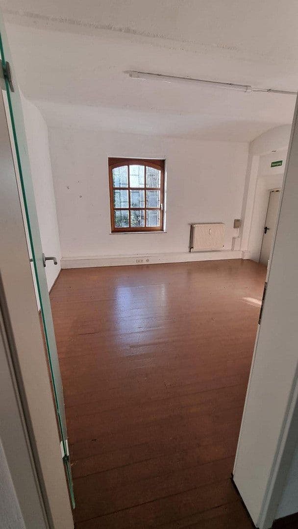 office to rent, 154 m², Oberbenrader Strasse, Krefeld, North Rhine-Westphalia office to rent, 154 m², Oberbenrader Strasse, Krefeld, North Rhine-Westphalia