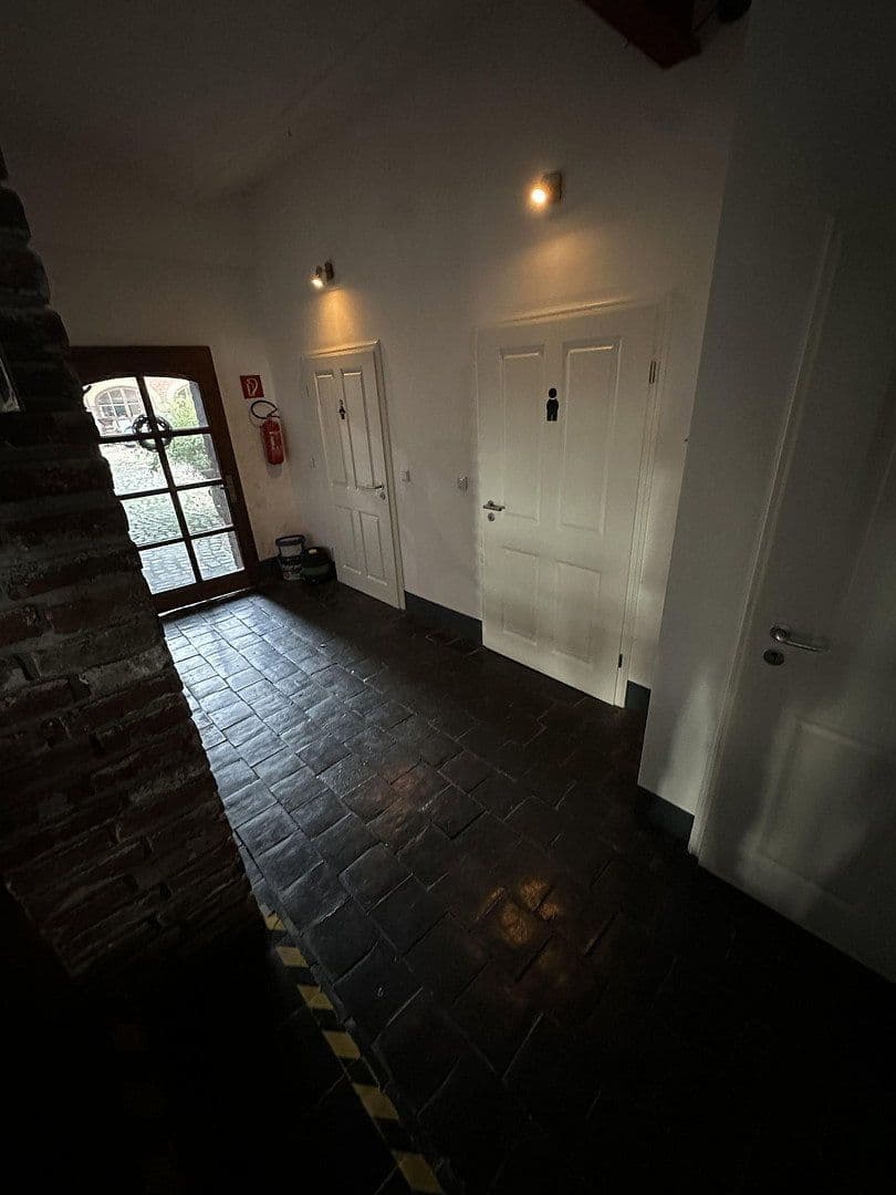 office to rent, 154 m², Oberbenrader Strasse, Krefeld, North Rhine-Westphalia office to rent, 154 m², Oberbenrader Strasse, Krefeld, North Rhine-Westphalia