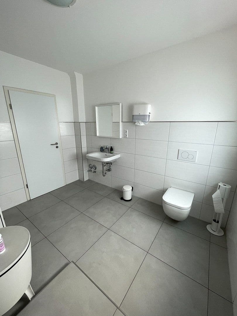 office to rent, 130 m², Lagerstraße 12, Mannheim, Baden-Württemberg office to rent, 130 m², Lagerstraße 12, Mannheim, Baden-Württemberg