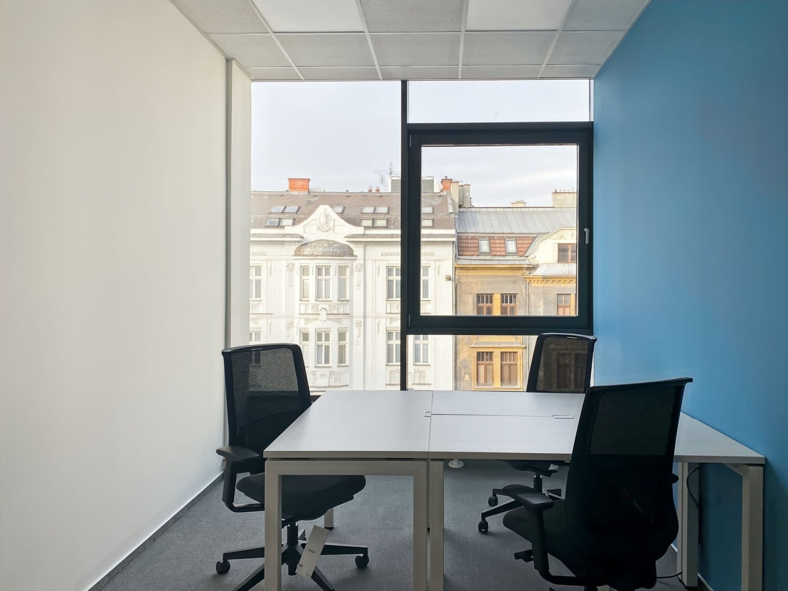 office to rent, 8 m², Masarykovo náměstí, Ostrava, Moravskoslezský Region office to rent, 8 m², Masarykovo náměstí, Ostrava, Moravskoslezský Region