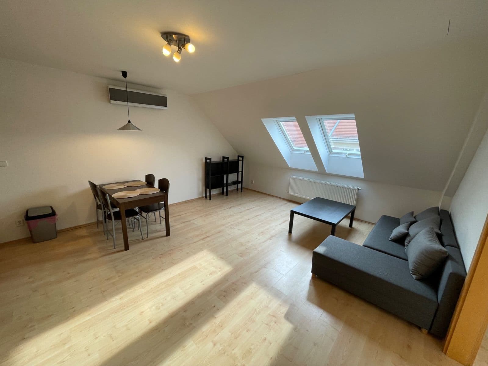 1 bedroom with open-plan kitchen flat to rent, 55 m², Sudoměřská, Prague, Prague 1 bedroom with open-plan kitchen flat to rent, 55 m², Sudoměřská, Prague, Prague