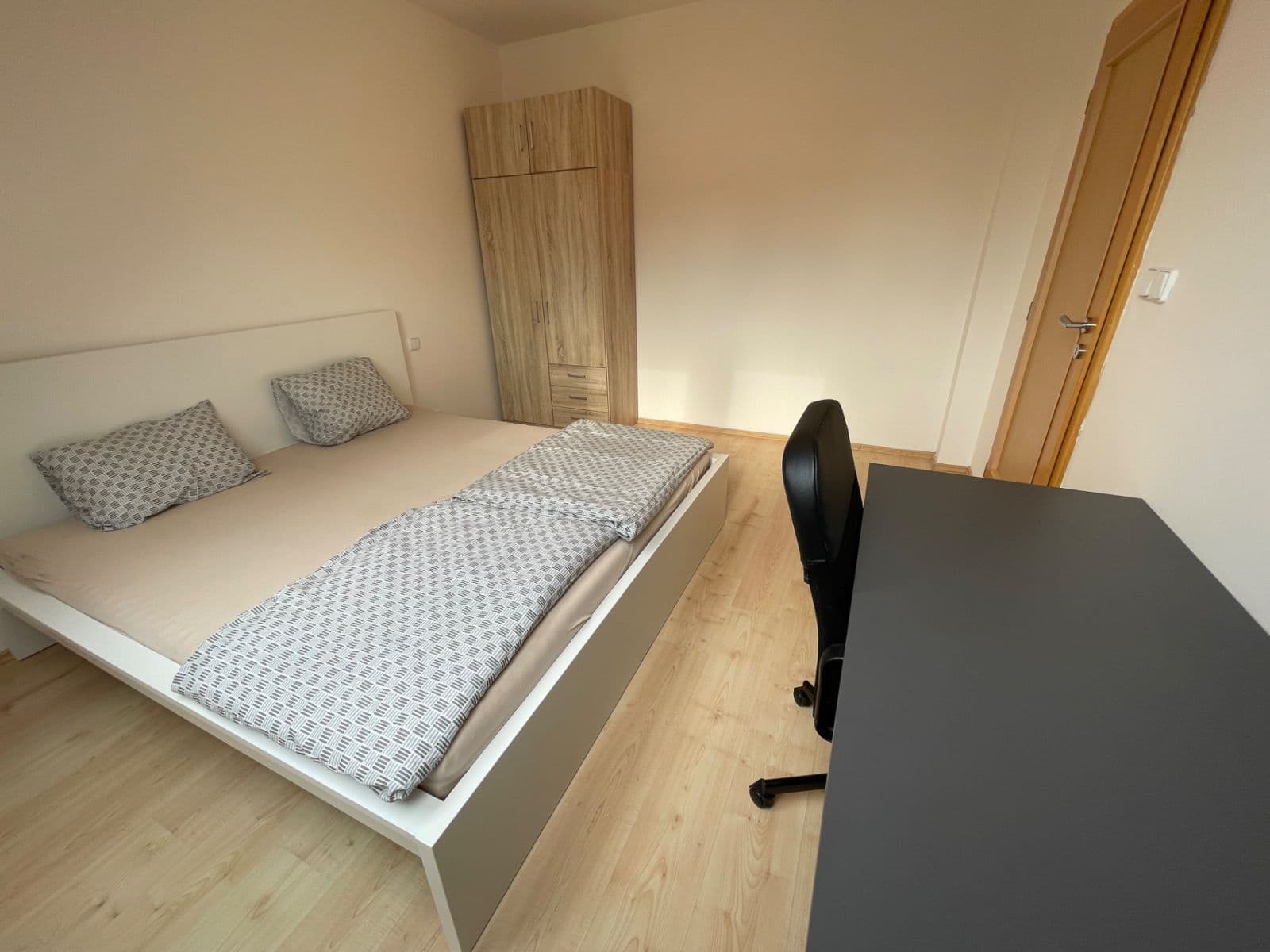 1 bedroom with open-plan kitchen flat to rent, 55 m², Sudoměřská, Prague, Prague 1 bedroom with open-plan kitchen flat to rent, 55 m², Sudoměřská, Prague, Prague