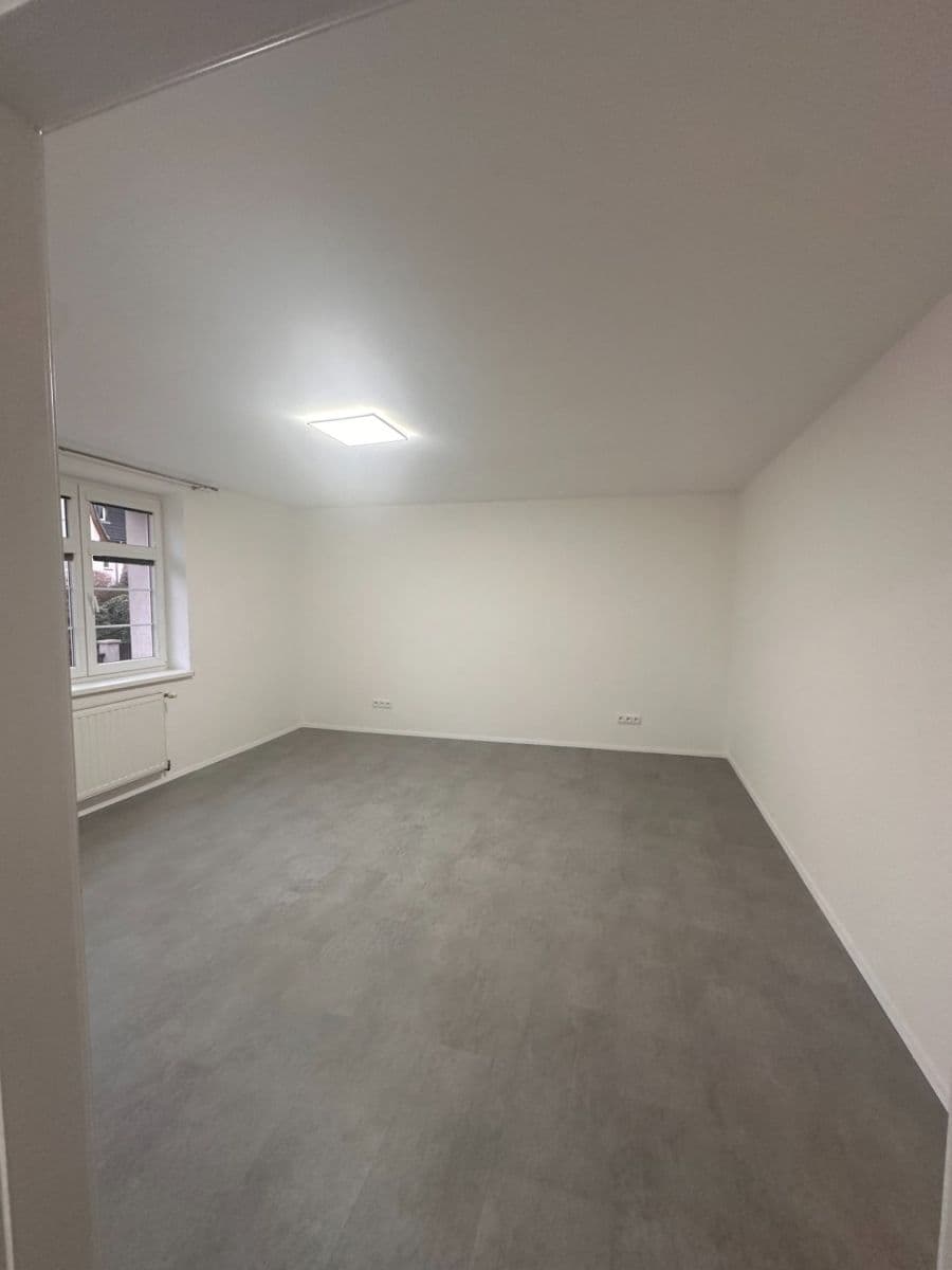 3 bedroom flat to rent, 100 m², Na Perštýně, Liberec, Liberecký Region 3 bedroom flat to rent, 100 m², Na Perštýně, Liberec, Liberecký Region