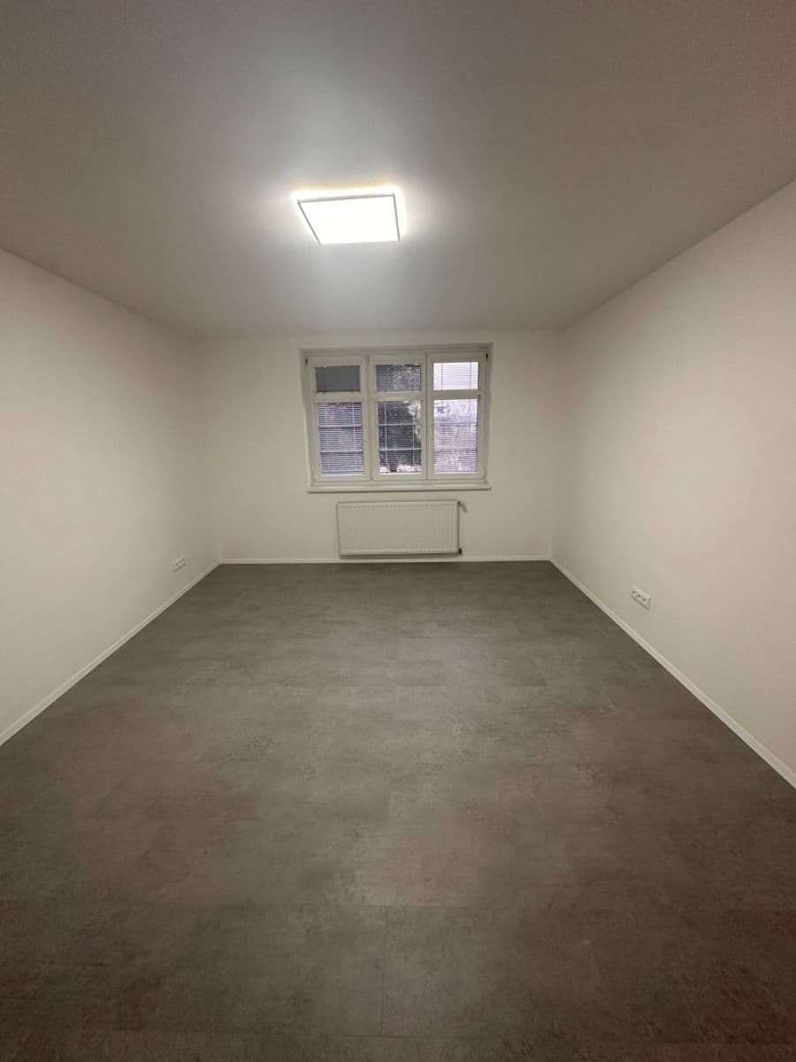 3 bedroom flat to rent, 100 m², Na Perštýně, Liberec, Liberecký Region 3 bedroom flat to rent, 100 m², Na Perštýně, Liberec, Liberecký Region