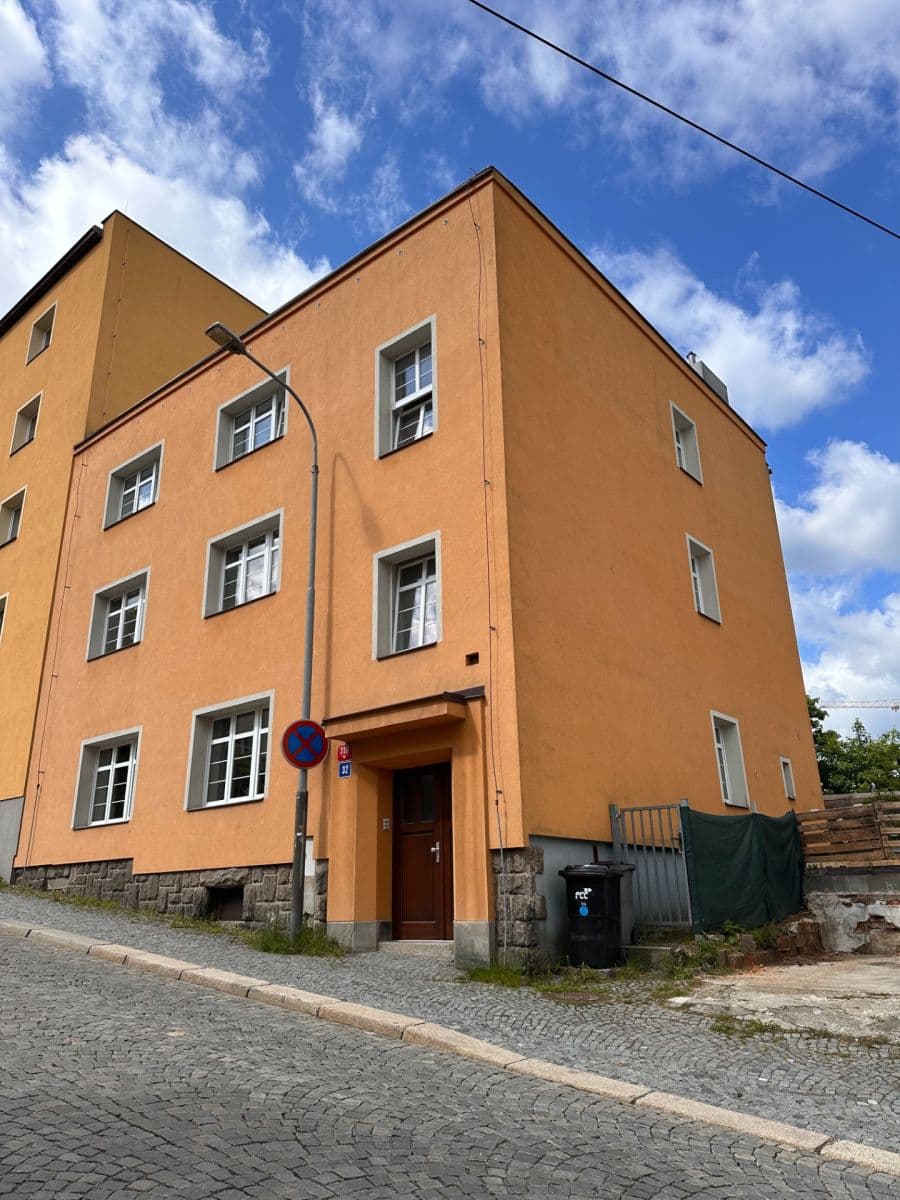 3 bedroom flat to rent, 100 m², Na Perštýně, Liberec, Liberecký Region 3 bedroom flat to rent, 100 m², Na Perštýně, Liberec, Liberecký Region