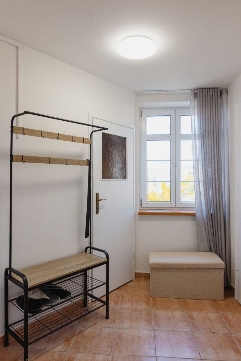 3 bedroom flat to rent, 100 m², Na Perštýně, Liberec, Liberecký Region 3 bedroom flat to rent, 100 m², Na Perštýně, Liberec, Liberecký Region