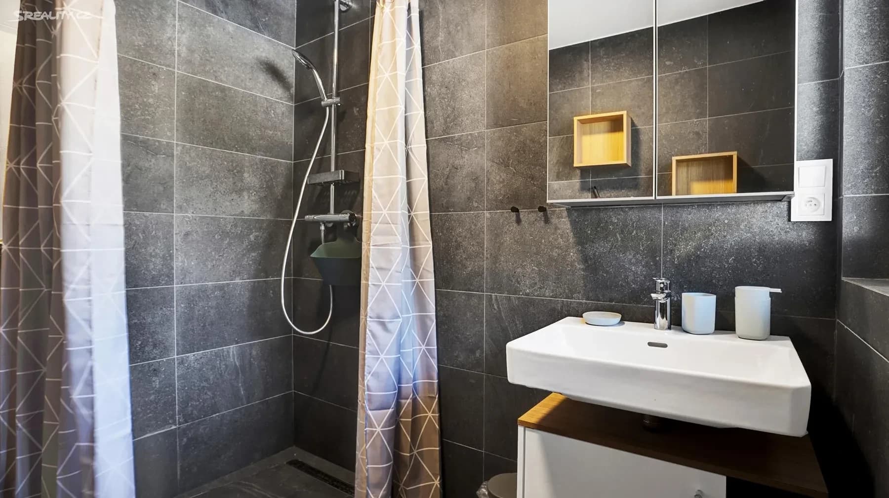 1 bedroom with open-plan kitchen flat for sale, 64 m², Loučná pod Klínovcem, Ústecký Region 1 bedroom with open-plan kitchen flat for sale, 64 m², Loučná pod Klínovcem, Ústecký Region