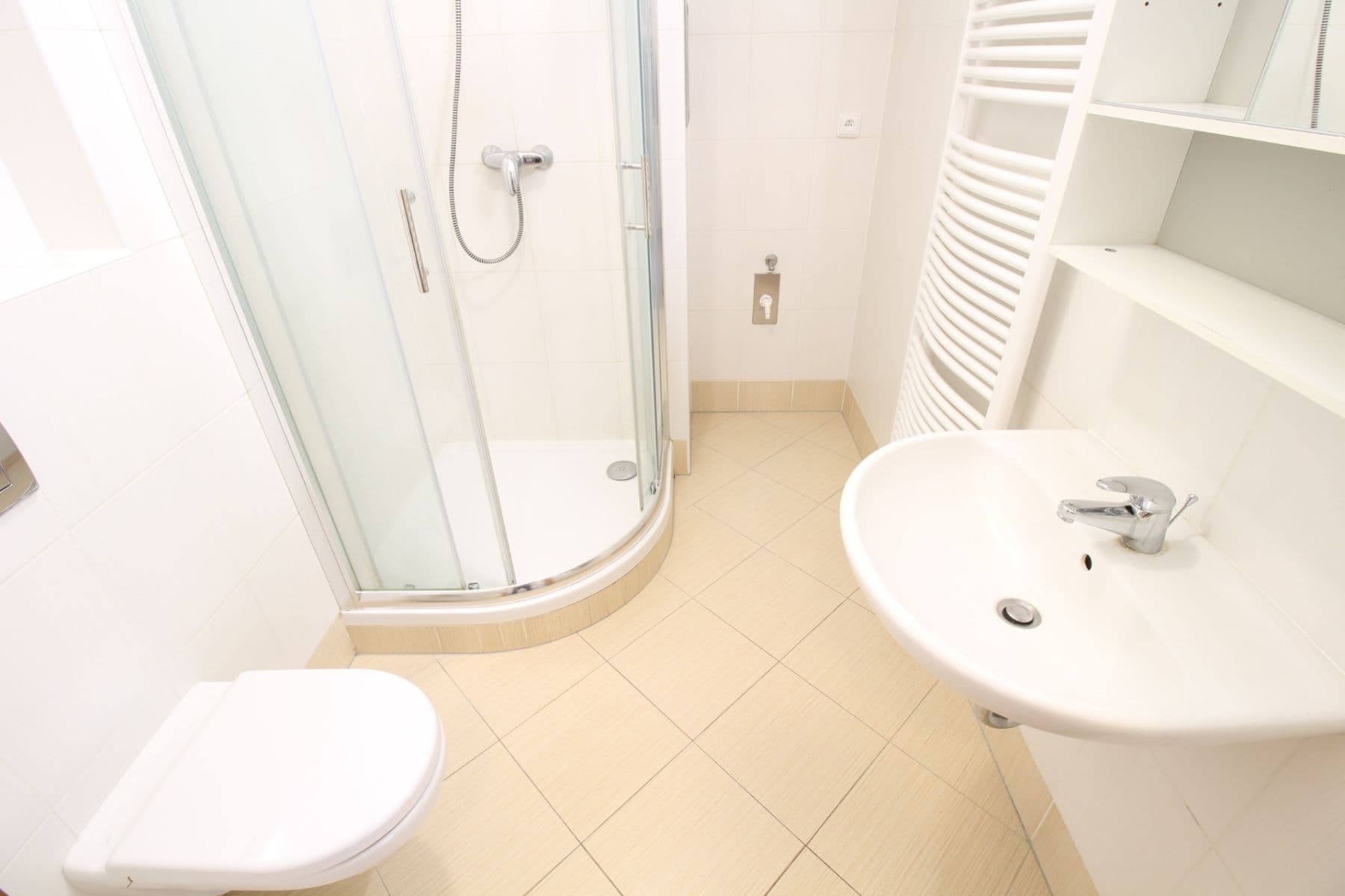 Studio flat to rent, 30 m², Miroslava Hajna, Prague, Prague Studio flat to rent, 30 m², Miroslava Hajna, Prague, Prague