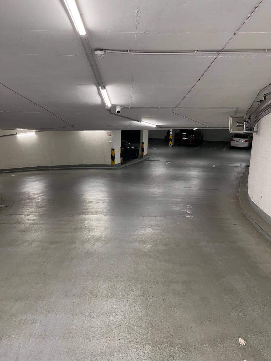 garage to rent, 12 m², Hlučkova, Prague, Prague garage to rent, 12 m², Hlučkova, Prague, Prague