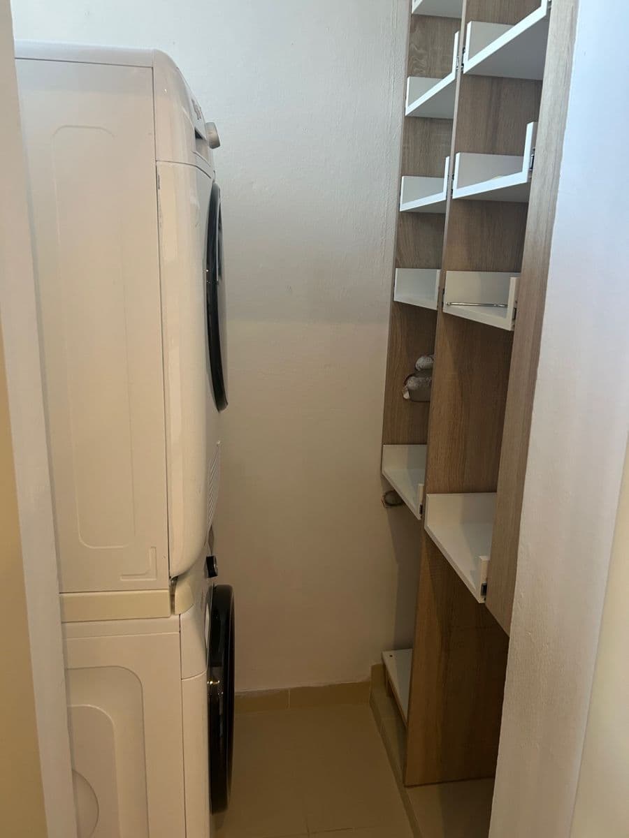 3 bedroom flat to rent, 121 m², Družstevní ochoz, Prague, Prague 3 bedroom flat to rent, 121 m², Družstevní ochoz, Prague, Prague