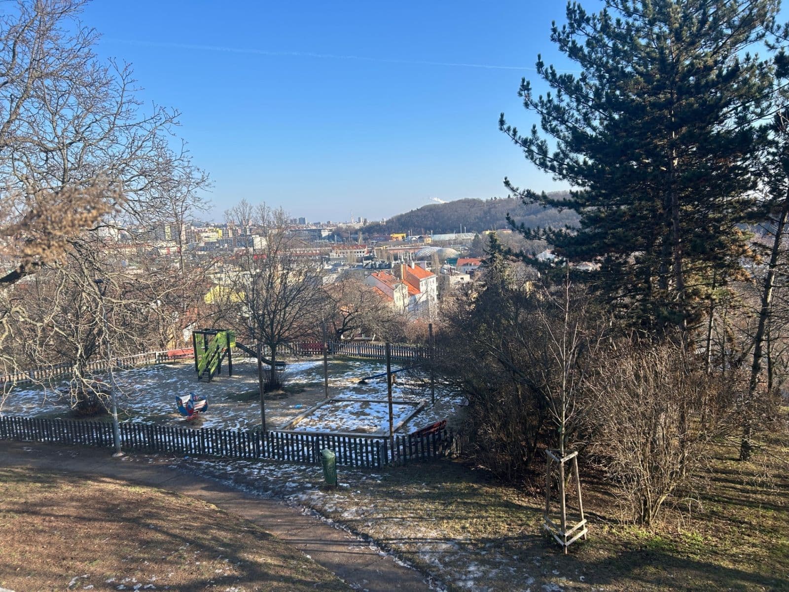 3 bedroom flat to rent, 121 m², Družstevní ochoz, Prague, Prague 3 bedroom flat to rent, 121 m², Družstevní ochoz, Prague, Prague