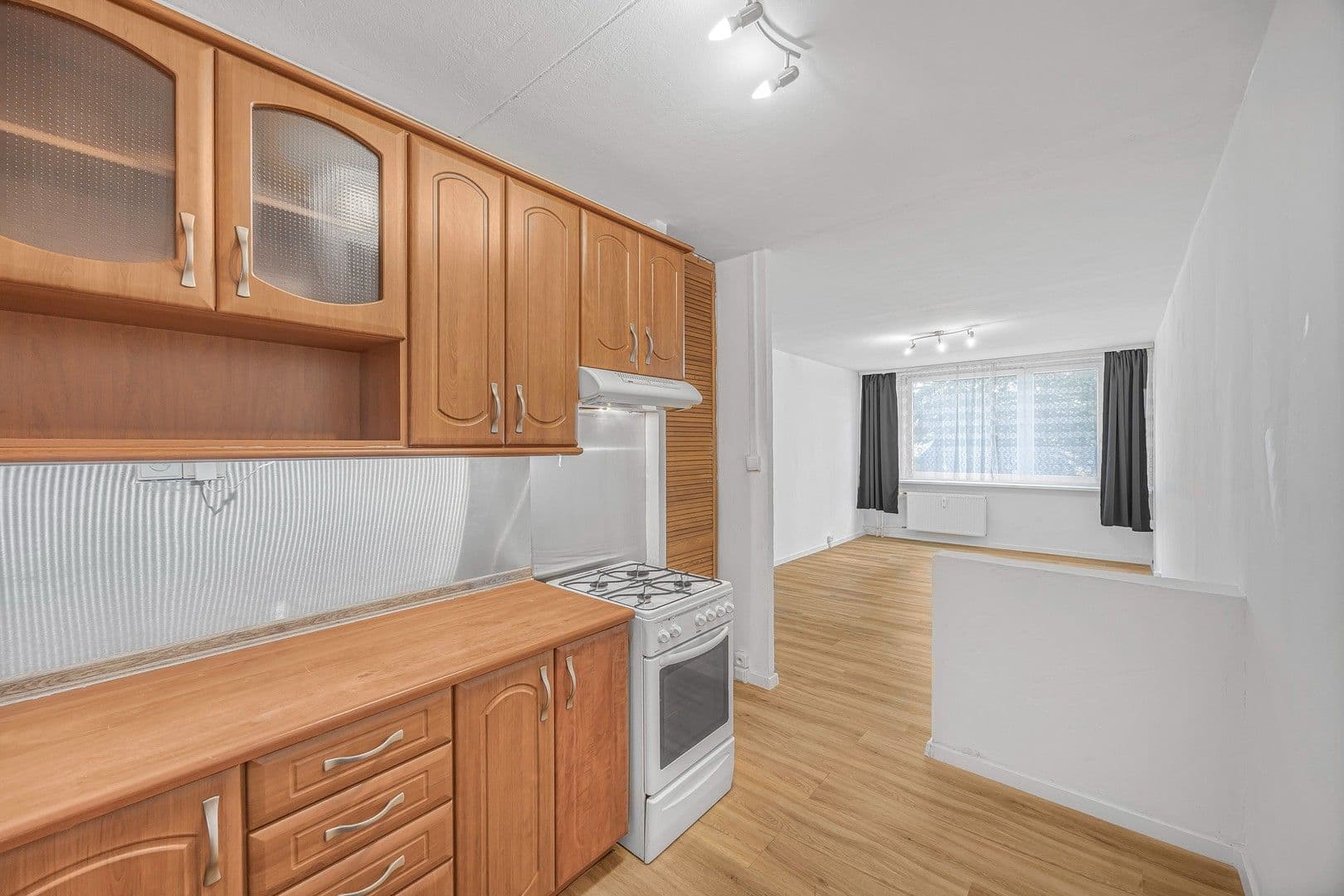 1 bedroom with open-plan kitchen flat to rent, 49 m², Janovská, Prague, Prague 1 bedroom with open-plan kitchen flat to rent, 49 m², Janovská, Prague, Prague