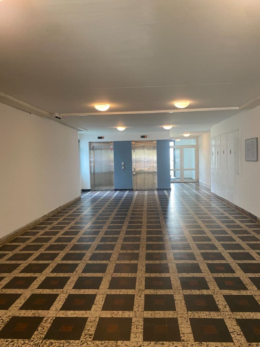 4 bedroom flat for sale, 80 m², Hurbanova, Prague, Prague 4 bedroom flat for sale, 80 m², Hurbanova, Prague, Prague