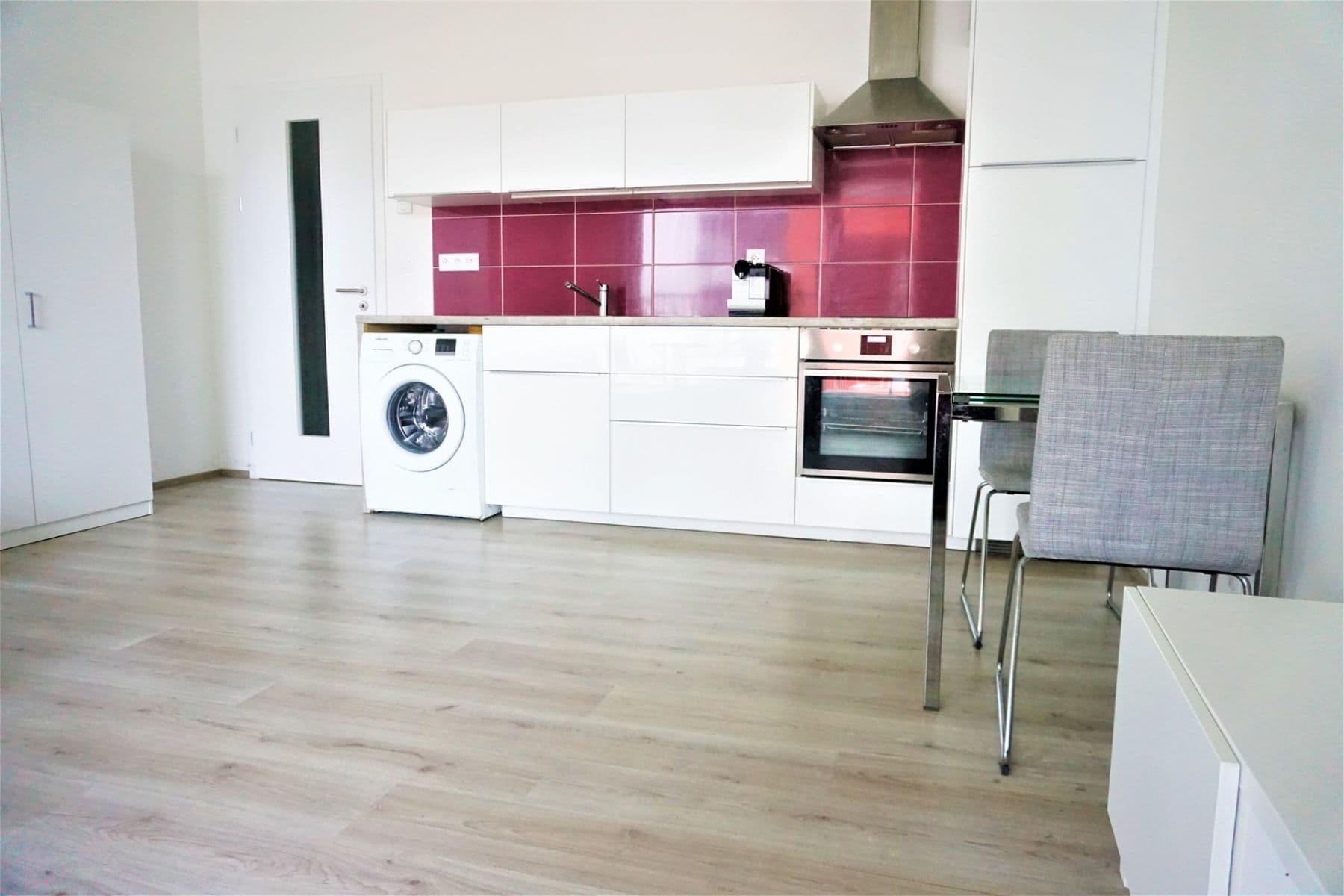 Studio flat to rent, 39 m², Počernická, Prague, Prague Studio flat to rent, 39 m², Počernická, Prague, Prague