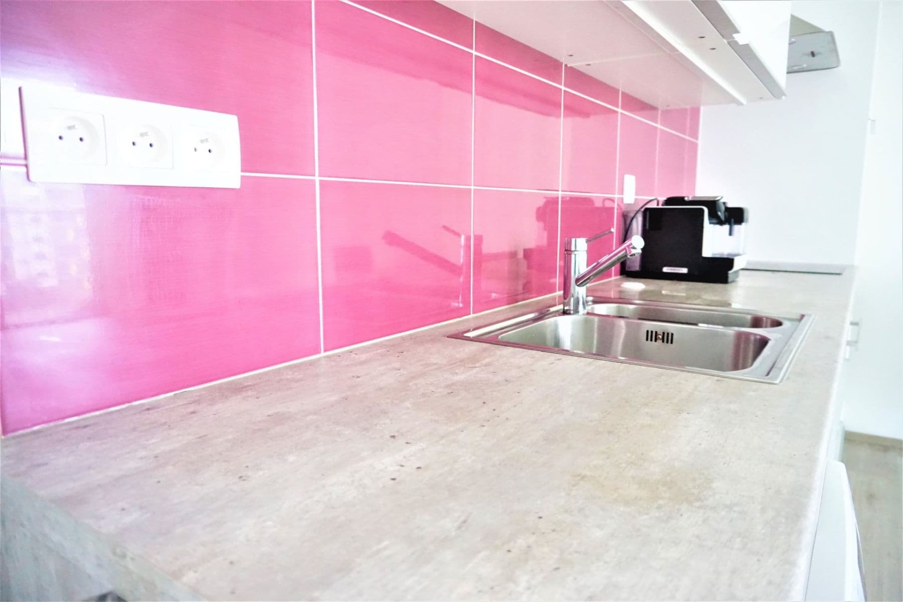 Studio flat to rent, 39 m², Počernická, Prague, Prague Studio flat to rent, 39 m², Počernická, Prague, Prague