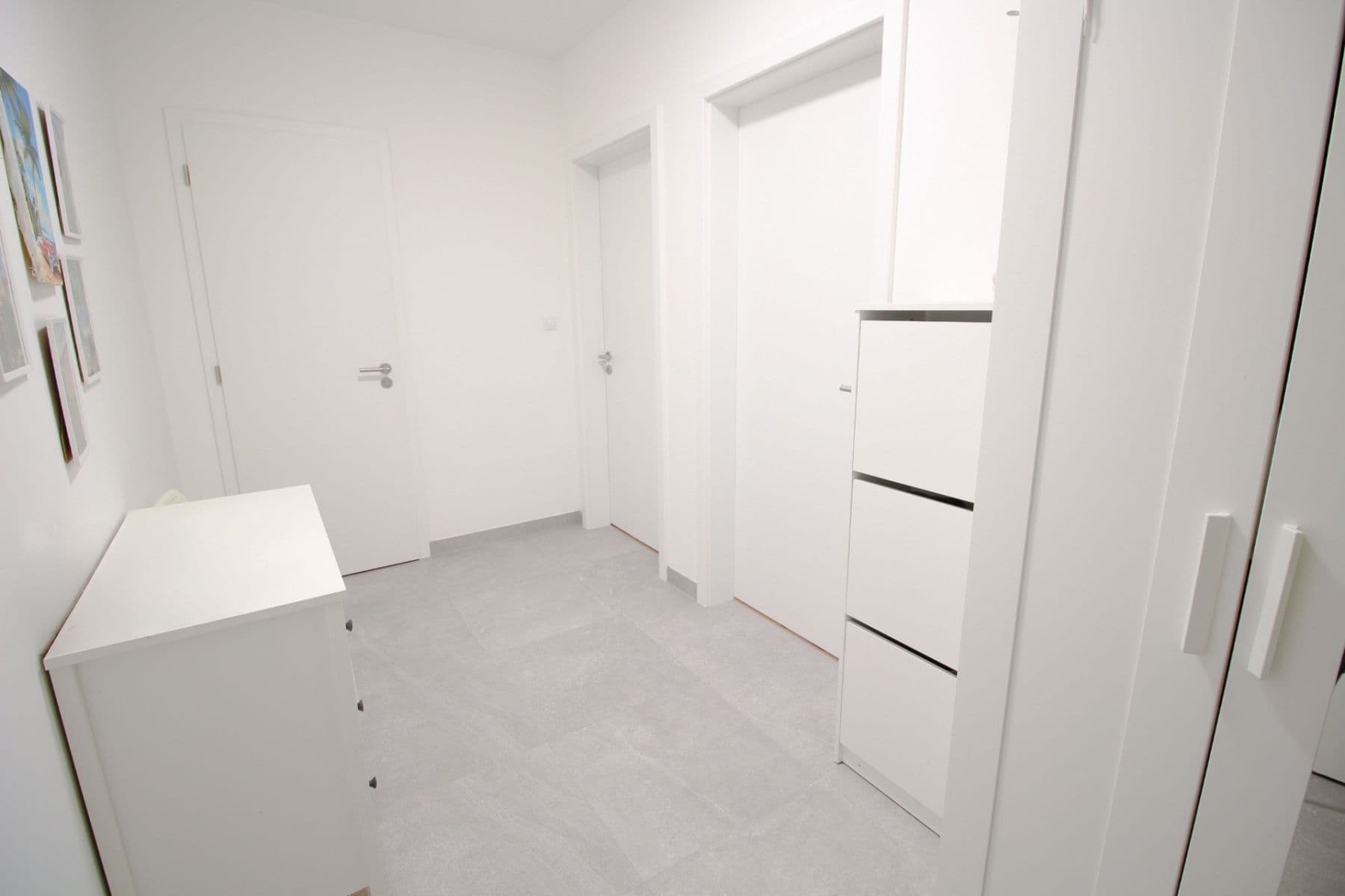 1 bedroom with open-plan kitchen flat to rent, 48 m², Kovářská, Prague, Prague 1 bedroom with open-plan kitchen flat to rent, 48 m², Kovářská, Prague, Prague