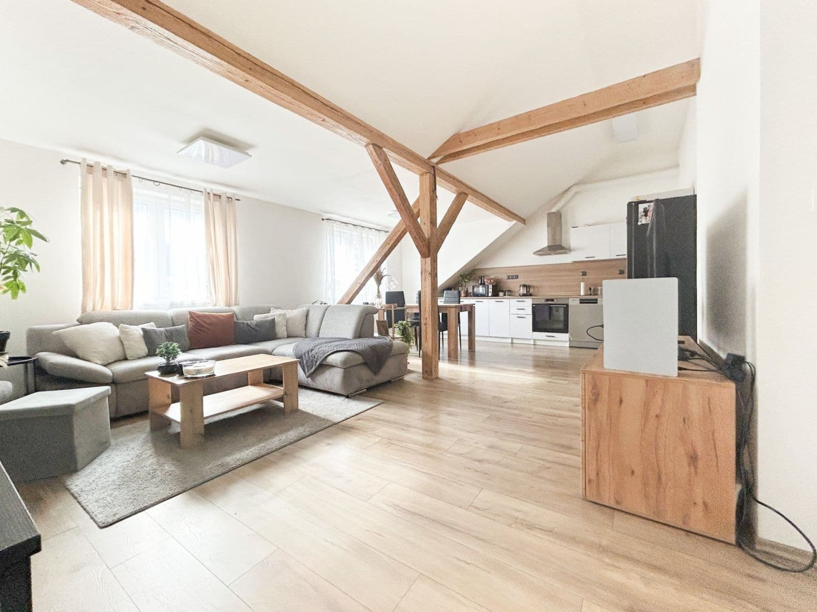 1 bedroom with open-plan kitchen flat to rent, 60 m², Tyršova, Trmice, Ústecký Region 1 bedroom with open-plan kitchen flat to rent, 60 m², Tyršova, Trmice, Ústecký Region