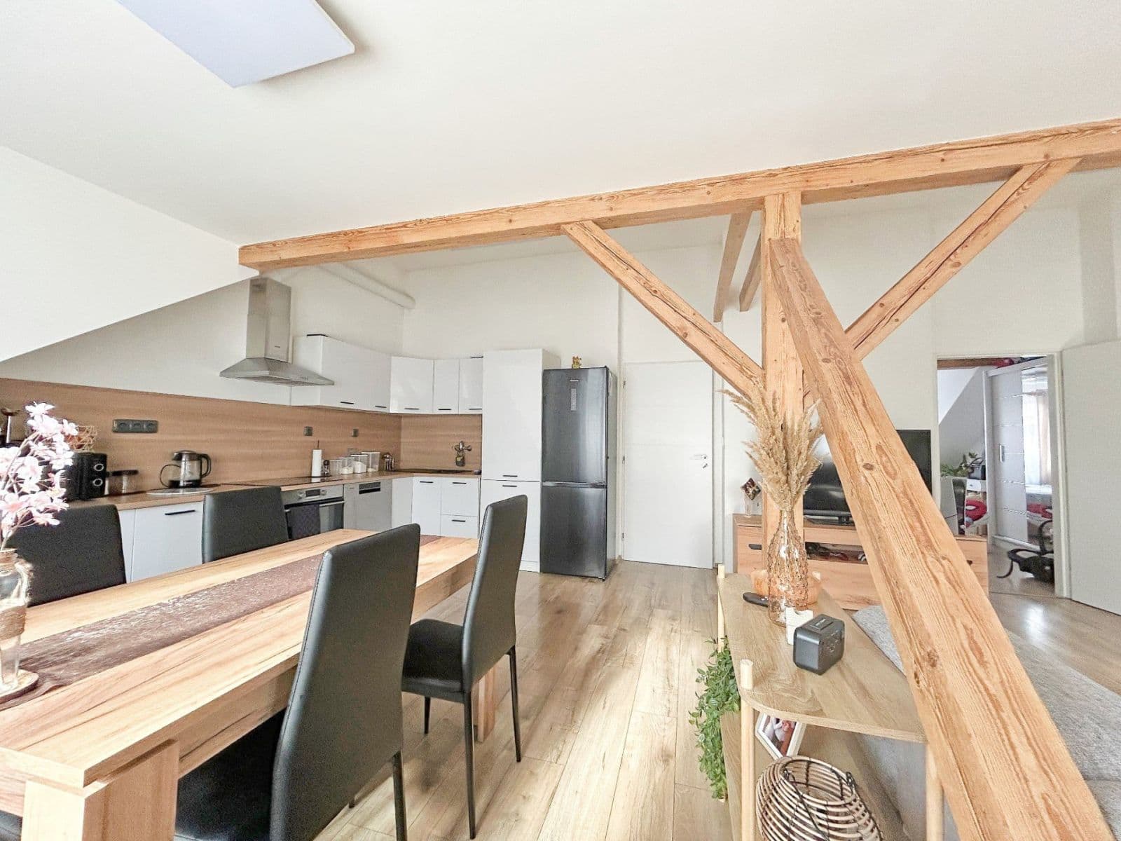 1 bedroom with open-plan kitchen flat to rent, 60 m², Tyršova, Trmice, Ústecký Region 1 bedroom with open-plan kitchen flat to rent, 60 m², Tyršova, Trmice, Ústecký Region