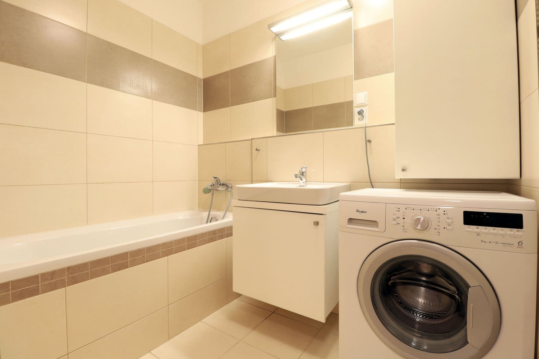 1 bedroom with open-plan kitchen flat to rent, 63 m², Hanusova, Prague, Prague 1 bedroom with open-plan kitchen flat to rent, 63 m², Hanusova, Prague, Prague