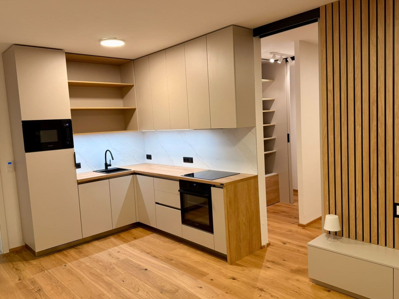 1 bedroom with open-plan kitchen flat to rent, 46 m², Starokošířská, Prague, Prague 1 bedroom with open-plan kitchen flat to rent, 46 m², Starokošířská, Prague, Prague