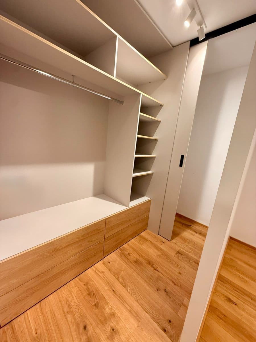 1 bedroom with open-plan kitchen flat to rent, 46 m², Starokošířská, Prague, Prague 1 bedroom with open-plan kitchen flat to rent, 46 m², Starokošířská, Prague, Prague