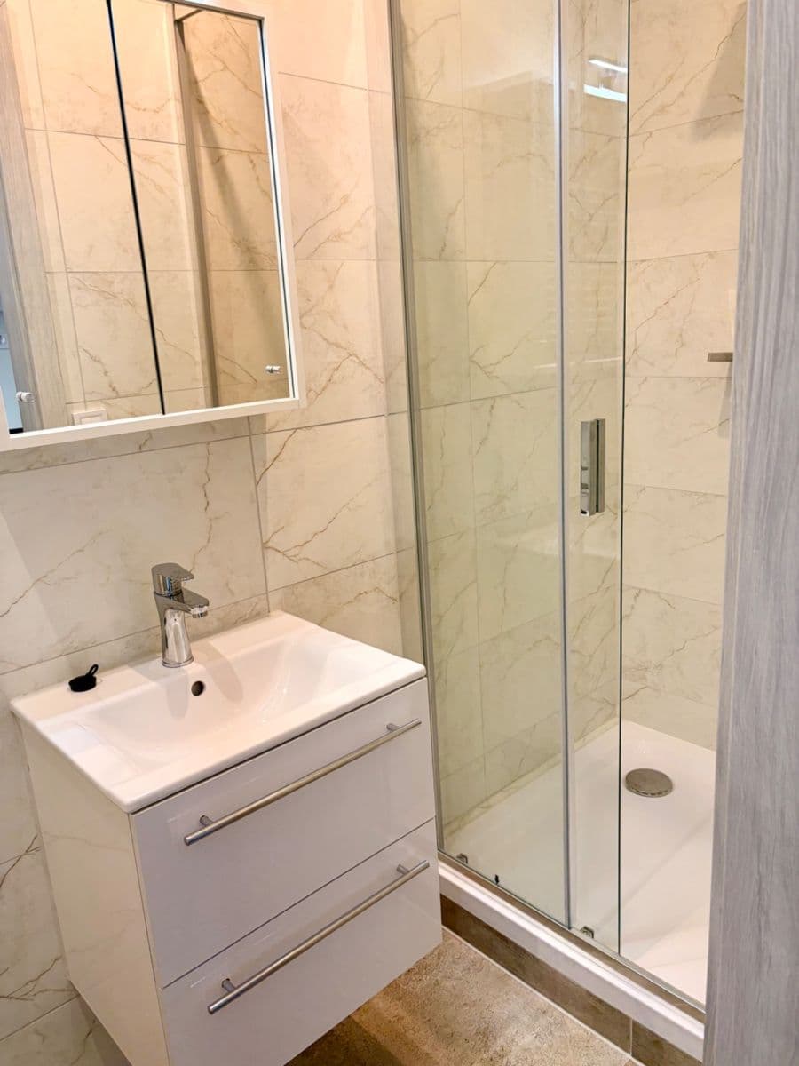 1 bedroom with open-plan kitchen flat to rent, 38 m², náměstí Dr. M. Horákové, Karlovy Vary, Karlovarský Region 1 bedroom with open-plan kitchen flat to rent, 38 m², náměstí Dr. M. Horákové, Karlovy Vary, Karlovarský Region