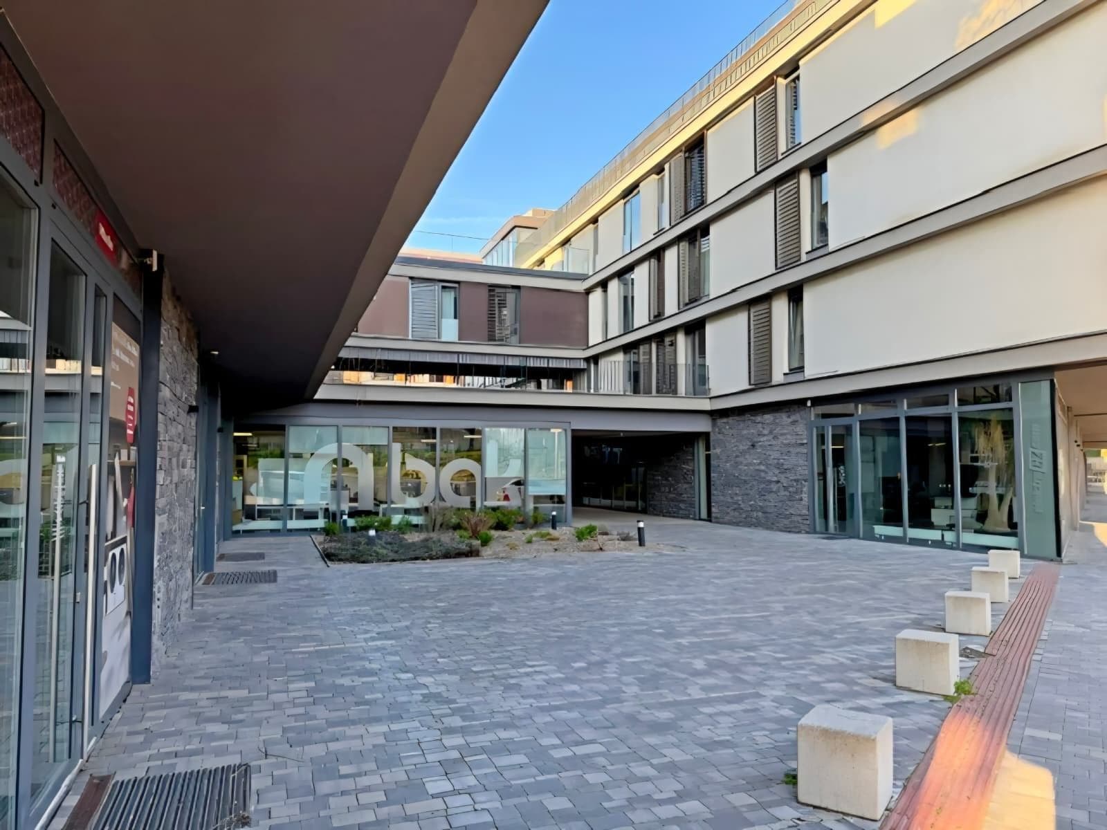 1 bedroom with open-plan kitchen flat to rent, 63 m², Žitenická, Prague, Prague 1 bedroom with open-plan kitchen flat to rent, 63 m², Žitenická, Prague, Prague