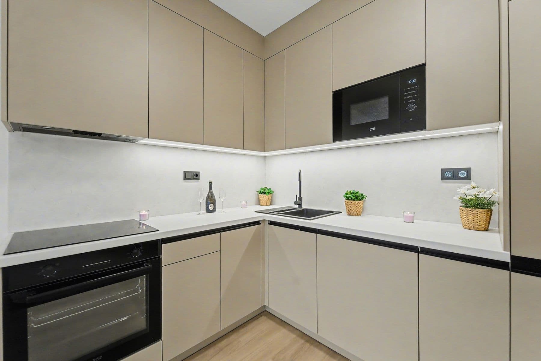 2 bedroom with open-plan kitchen flat to rent, 87 m², Waltariho, Prague, Prague 2 bedroom with open-plan kitchen flat to rent, 87 m², Waltariho, Prague, Prague