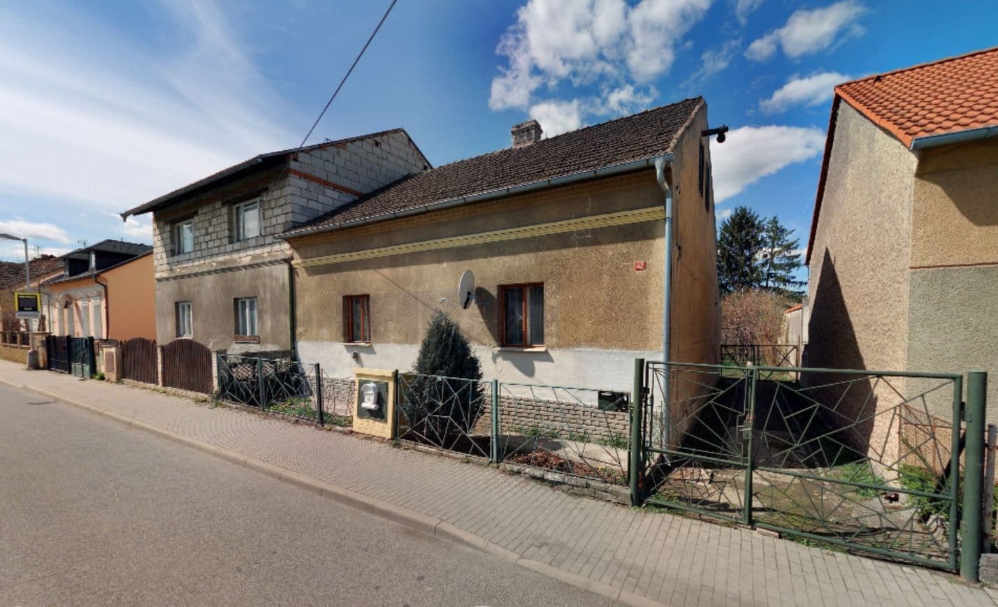 house for sale, 90 m², Na Poříčí, Králův Dvůr, Středočeský Region house for sale, 90 m², Na Poříčí, Králův Dvůr, Středočeský Region