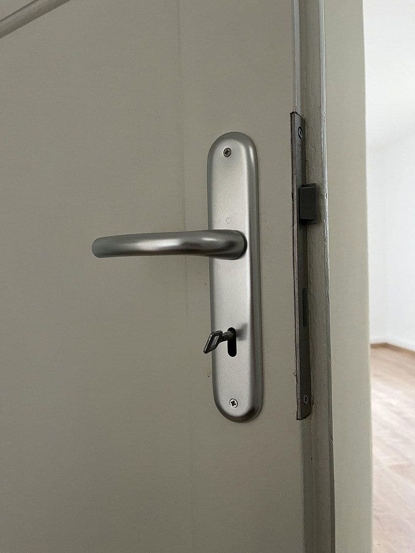 3 bedroom flat to rent, 51 m², Alte Holzhausener Straße 8, Leipzig, Saxony 3 bedroom flat to rent, 51 m², Alte Holzhausener Straße 8, Leipzig, Saxony