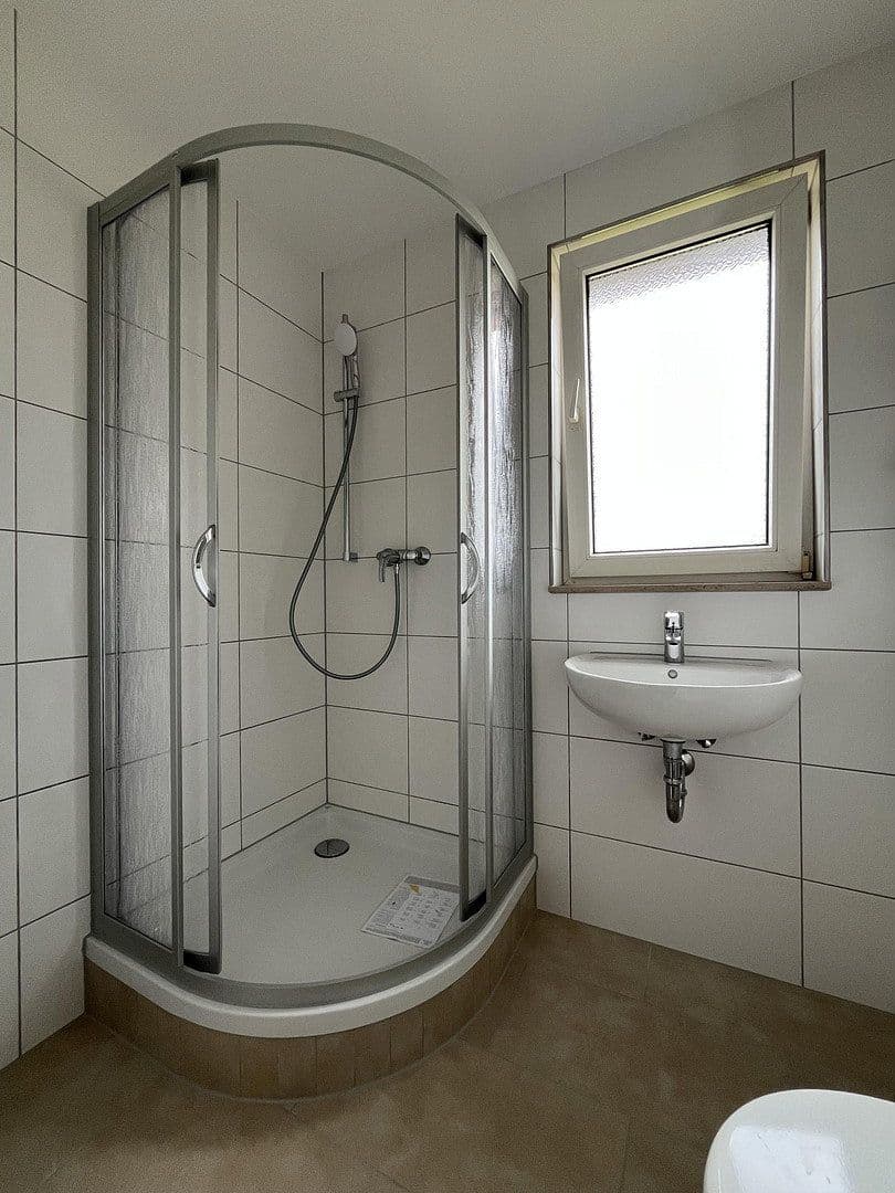 3 bedroom flat to rent, 51 m², Alte Holzhausener Straße 8, Leipzig, Saxony 3 bedroom flat to rent, 51 m², Alte Holzhausener Straße 8, Leipzig, Saxony