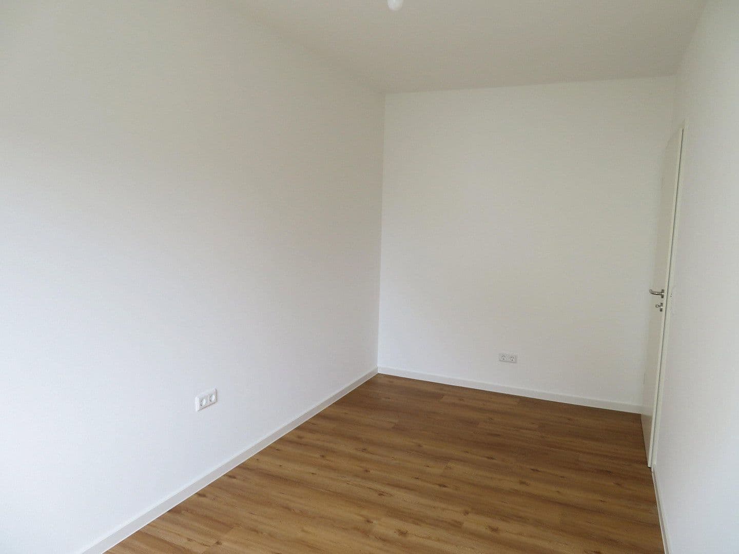 4 bedroom flat to rent, 104 m², Hetzerath, Rhineland-Palatinate 4 bedroom flat to rent, 104 m², Hetzerath, Rhineland-Palatinate