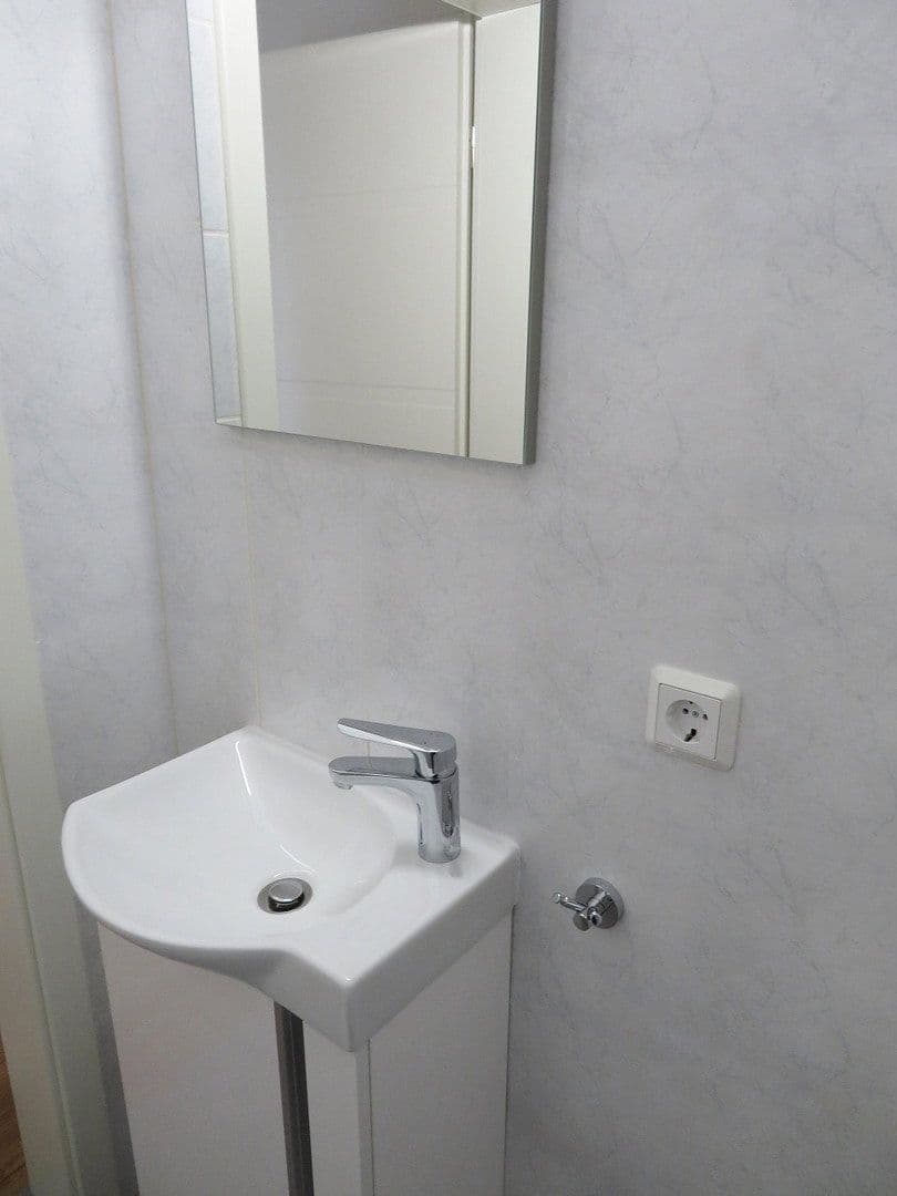 4 bedroom flat to rent, 104 m², Hetzerath, Rhineland-Palatinate 4 bedroom flat to rent, 104 m², Hetzerath, Rhineland-Palatinate