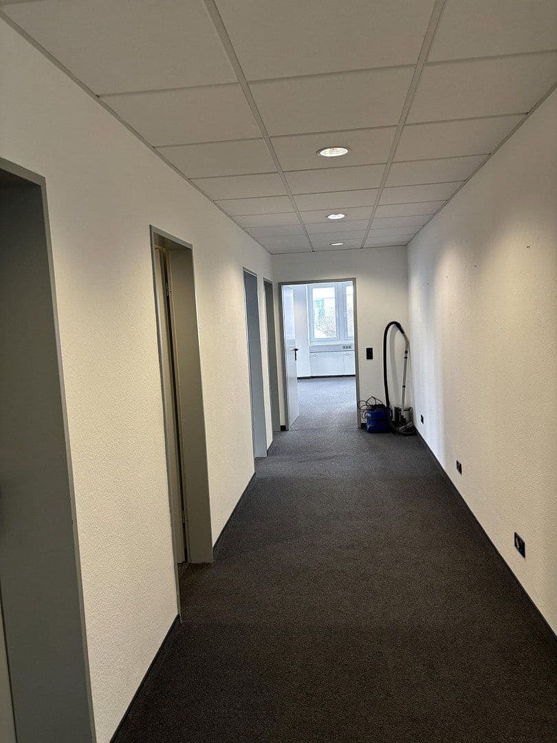 office to rent, 200 m², Moselstr. 14, Neuss, North Rhine-Westphalia office to rent, 200 m², Moselstr. 14, Neuss, North Rhine-Westphalia