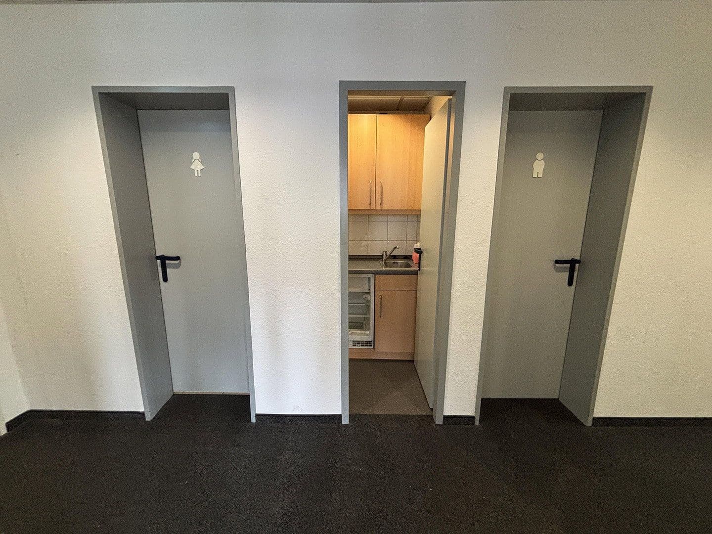 office to rent, 200 m², Moselstr. 14, Neuss, North Rhine-Westphalia office to rent, 200 m², Moselstr. 14, Neuss, North Rhine-Westphalia