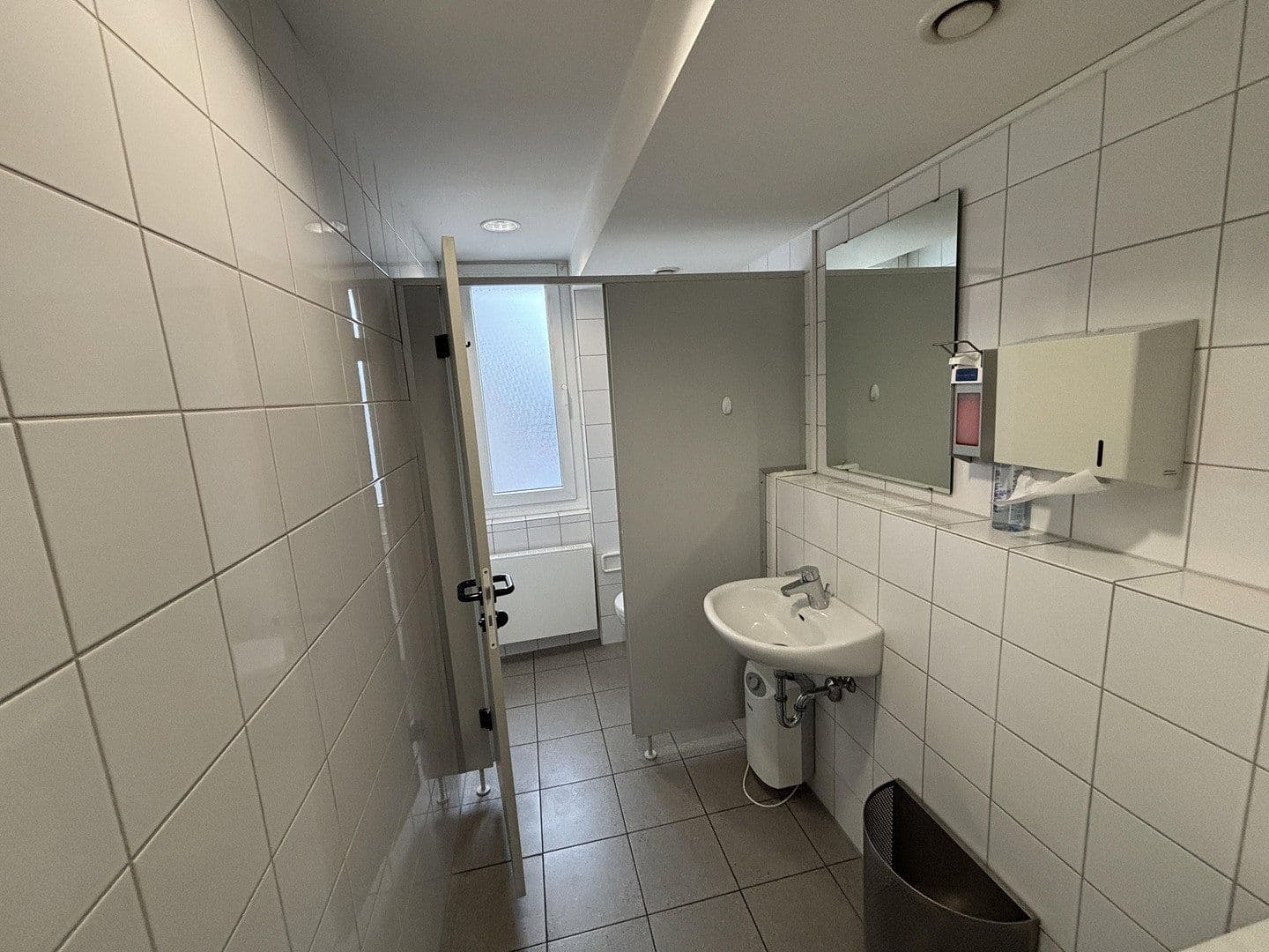 office to rent, 200 m², Moselstr. 14, Neuss, North Rhine-Westphalia office to rent, 200 m², Moselstr. 14, Neuss, North Rhine-Westphalia