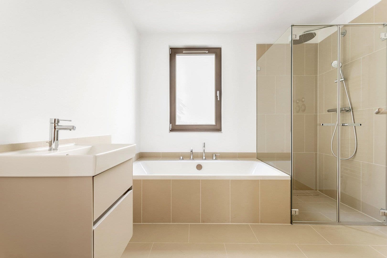 4 bedroom flat for sale, 108 m², Hohenstaufenstr. 9, Berlin, Berlin 4 bedroom flat for sale, 108 m², Hohenstaufenstr. 9, Berlin, Berlin