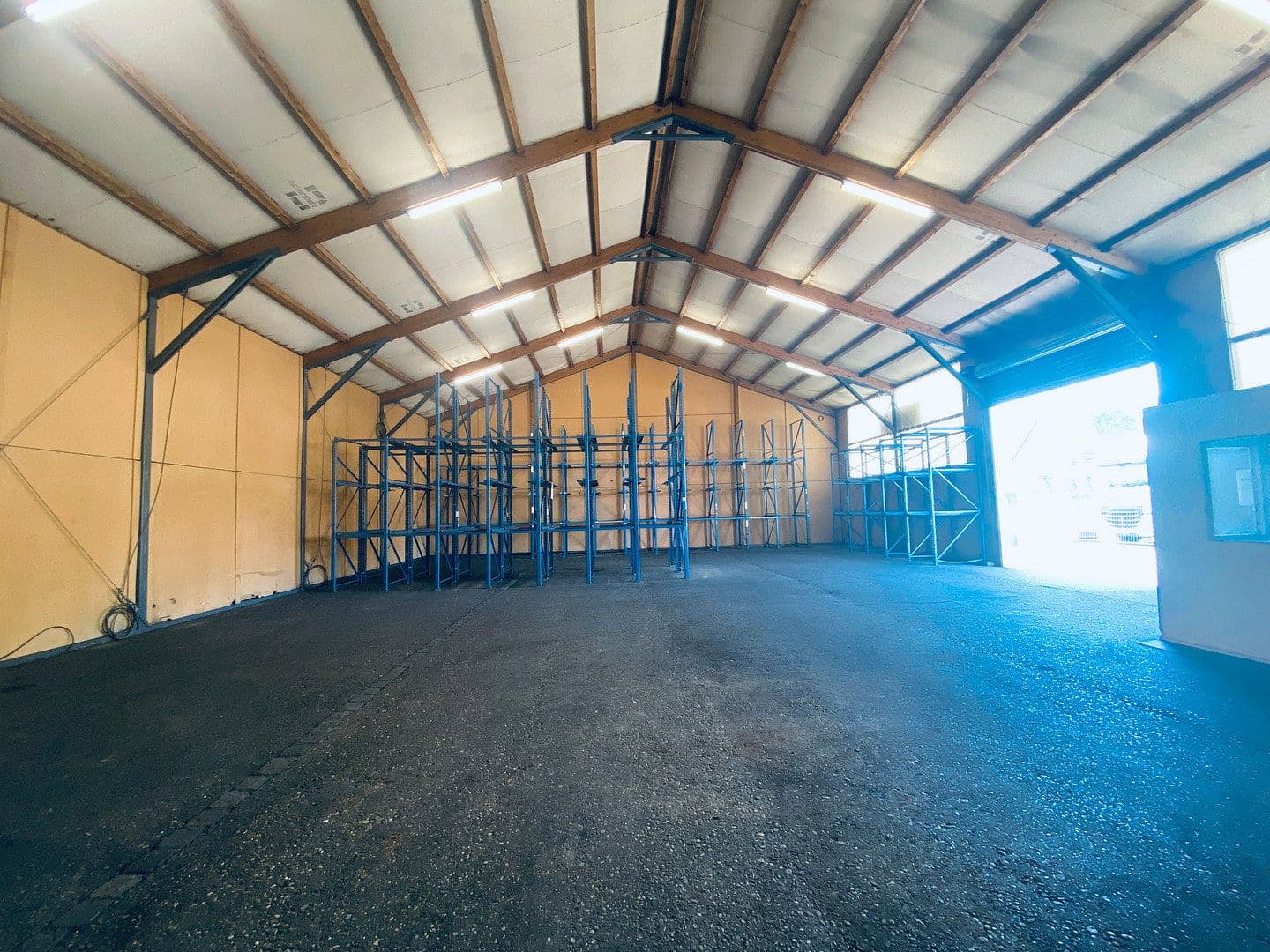 non-residential property to rent, 200 m², Moosburg, Bavaria non-residential property to rent, 200 m², Moosburg, Bavaria