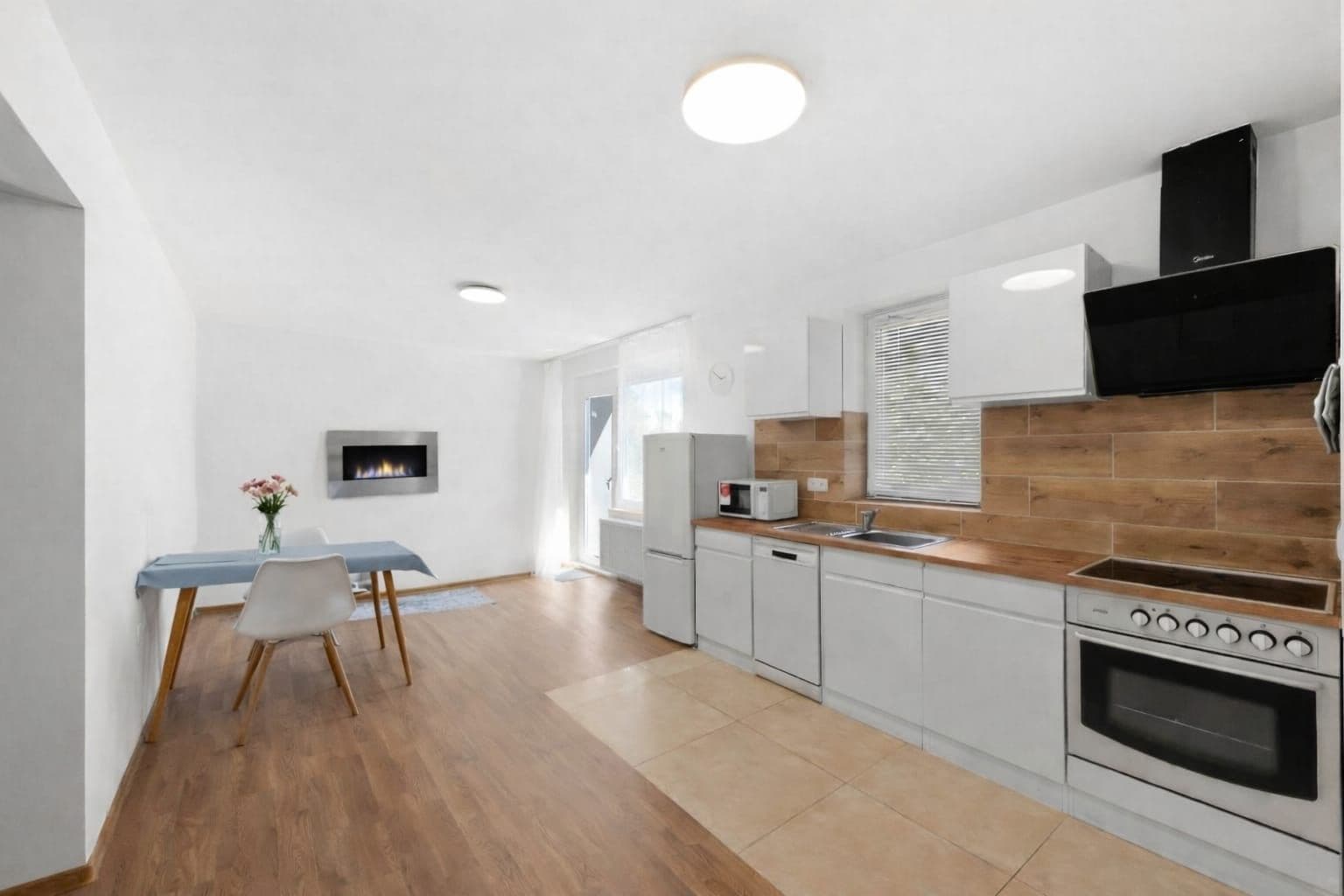 2 bedroom with open-plan kitchen flat to rent, 62 m², Ke Kněžihorce, Kojetice, Středočeský Region 2 bedroom with open-plan kitchen flat to rent, 62 m², Ke Kněžihorce, Kojetice, Středočeský Region