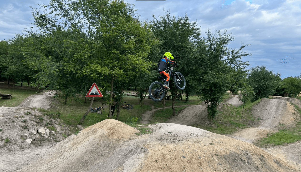 2 bedroom with open-plan kitchen flat to rent, 62 m², Ke Kněžihorce, Kojetice, Středočeský Region 2 bedroom with open-plan kitchen flat to rent, 62 m², Ke Kněžihorce, Kojetice, Středočeský Region