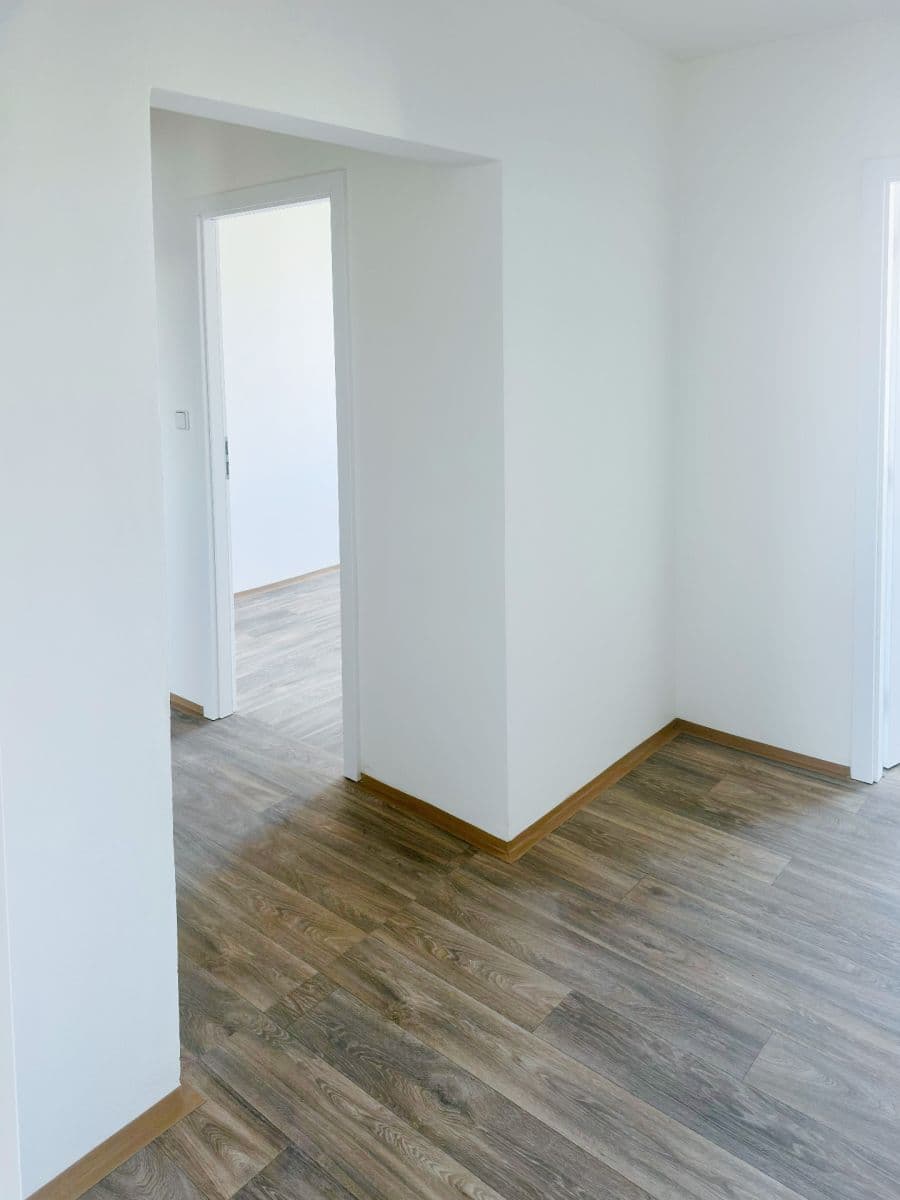 3 bedroom flat to rent, 76 m², Jordana Jovkova, Prague, Prague 3 bedroom flat to rent, 76 m², Jordana Jovkova, Prague, Prague