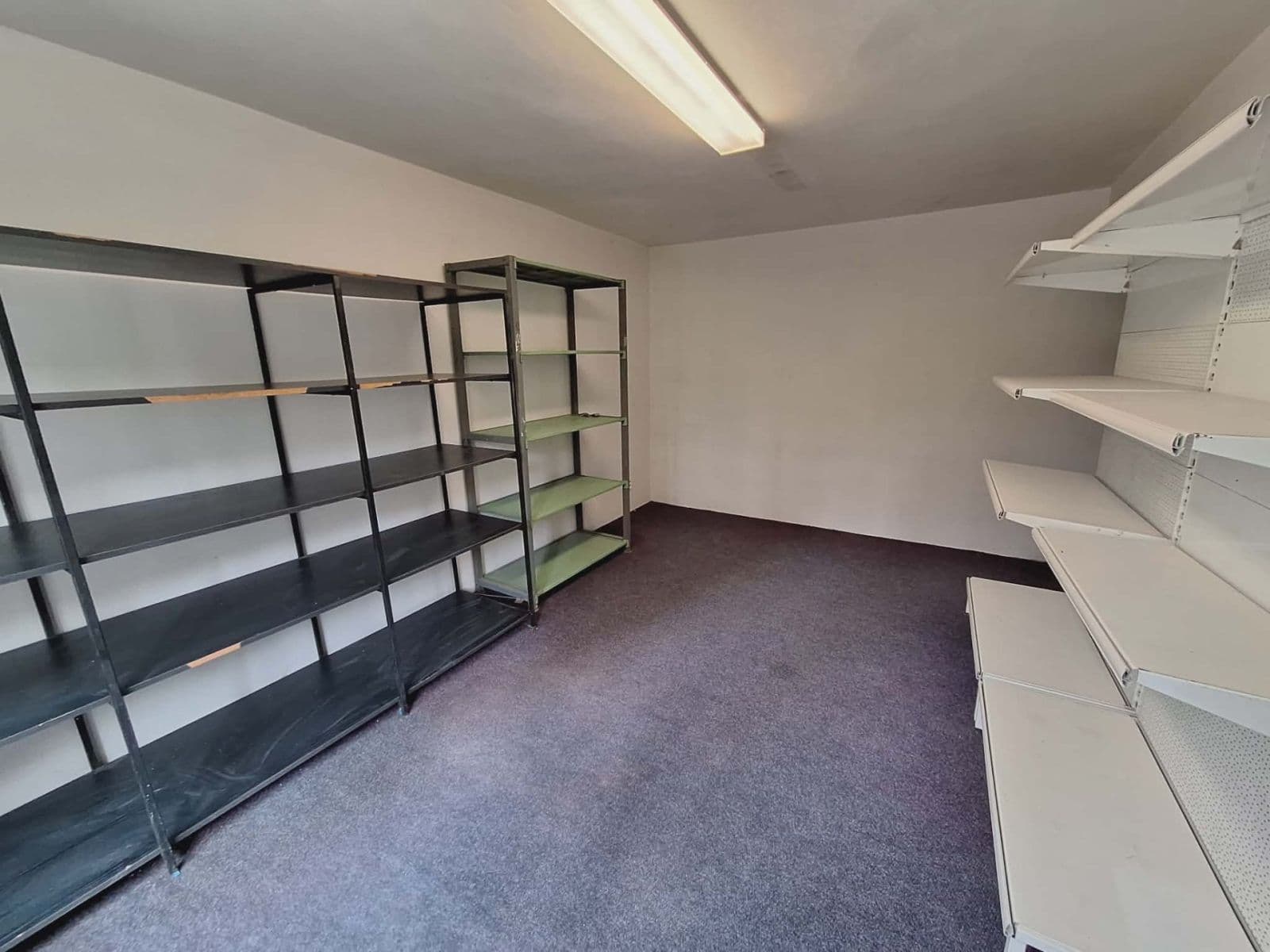 non-residential property to rent, 20 m², Pod Královkou, Prague, Prague non-residential property to rent, 20 m², Pod Královkou, Prague, Prague