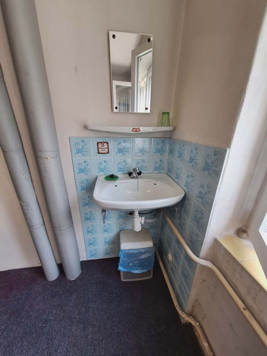 non-residential property to rent, 20 m², Pod Královkou, Prague, Prague non-residential property to rent, 20 m², Pod Královkou, Prague, Prague