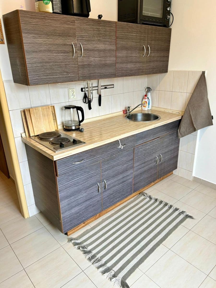 1 bedroom flat to rent, 35 m², Na Okrouhlíku, Pardubice, Pardubický Region 1 bedroom flat to rent, 35 m², Na Okrouhlíku, Pardubice, Pardubický Region