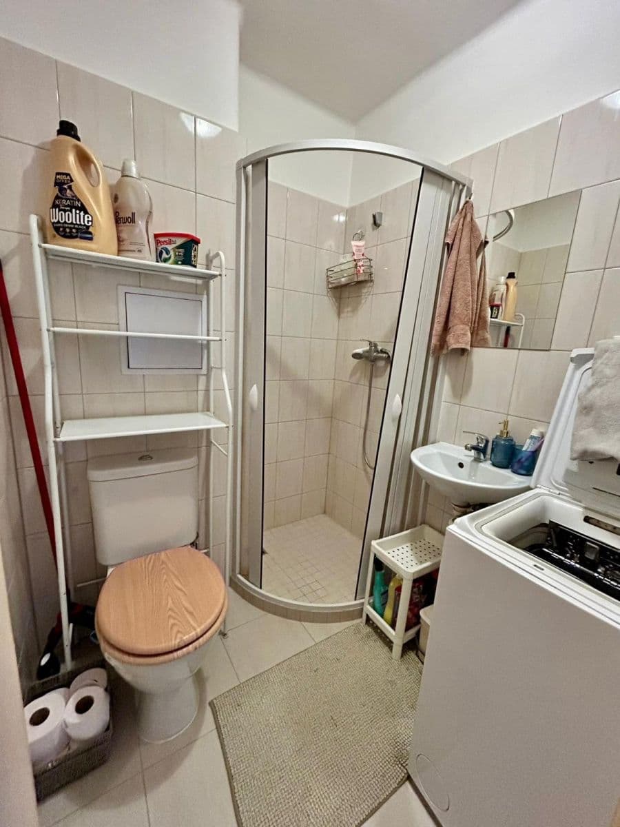 1 bedroom flat to rent, 35 m², Na Okrouhlíku, Pardubice, Pardubický Region 1 bedroom flat to rent, 35 m², Na Okrouhlíku, Pardubice, Pardubický Region