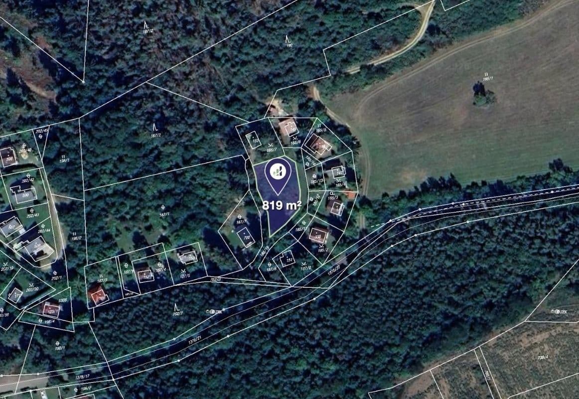 plot for sale, 819 m², Milešov, Středočeský Region plot for sale, 819 m², Milešov, Středočeský Region