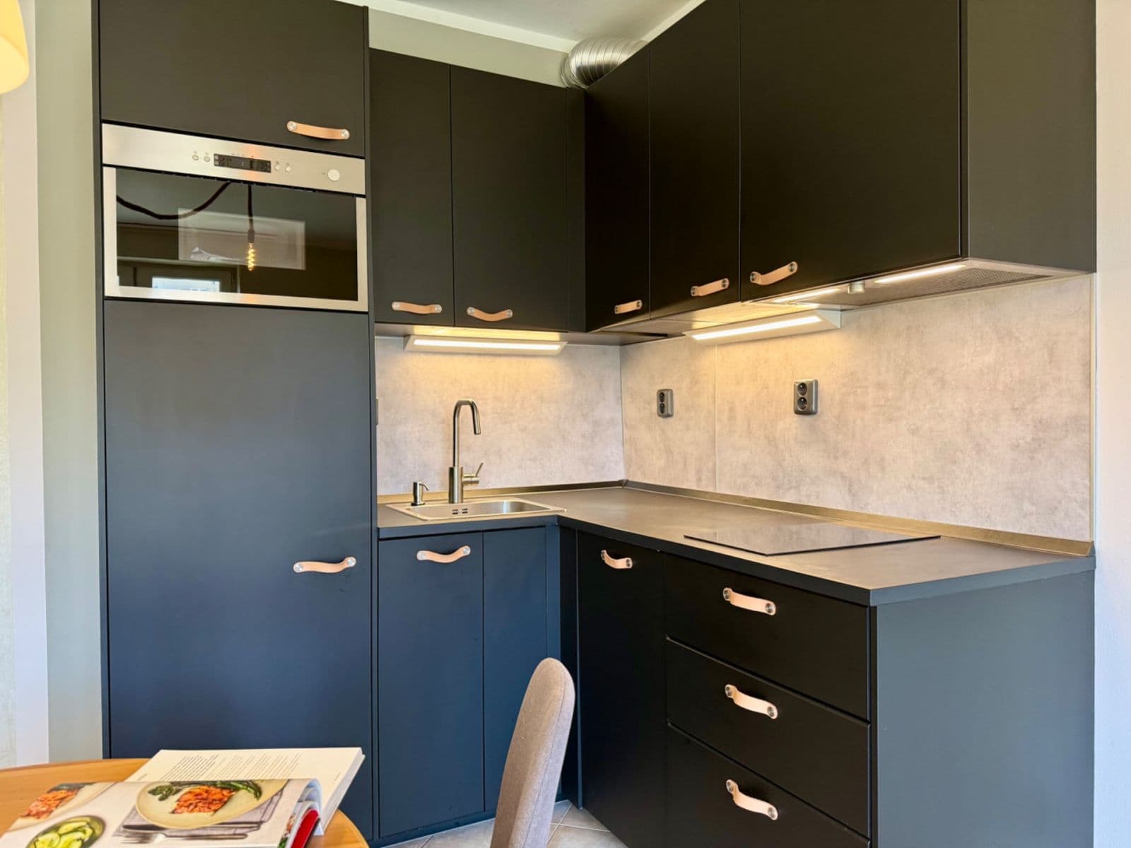 Studio flat to rent, 30 m², Plzeňská, Prague, Prague Studio flat to rent, 30 m², Plzeňská, Prague, Prague