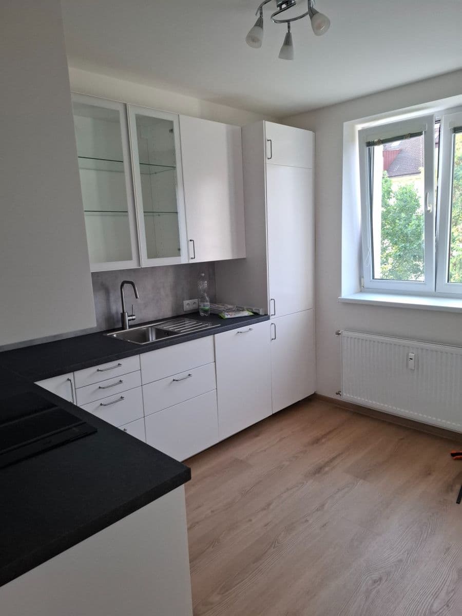 2 bedroom flat to rent, 57 m², Dvouletky, Prague, Prague 2 bedroom flat to rent, 57 m², Dvouletky, Prague, Prague